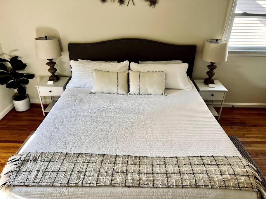 New 3 Brd Modern Urban Gateway Apartment Arlington Ngoại thất bức ảnh